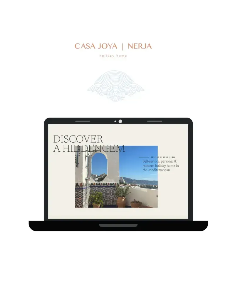 Website van Casa Joya Nerja, ontworpen door SUSJOYA, op een laptop